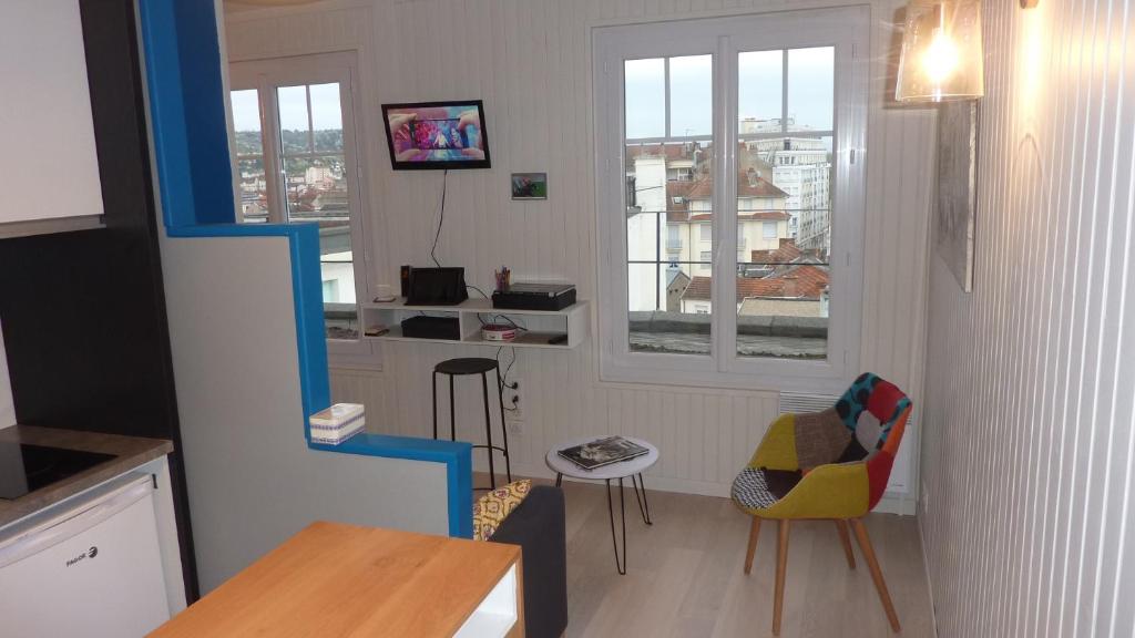 Μια τηλεόραση ή/και κέντρο ψυχαγωγίας στο Le Loft