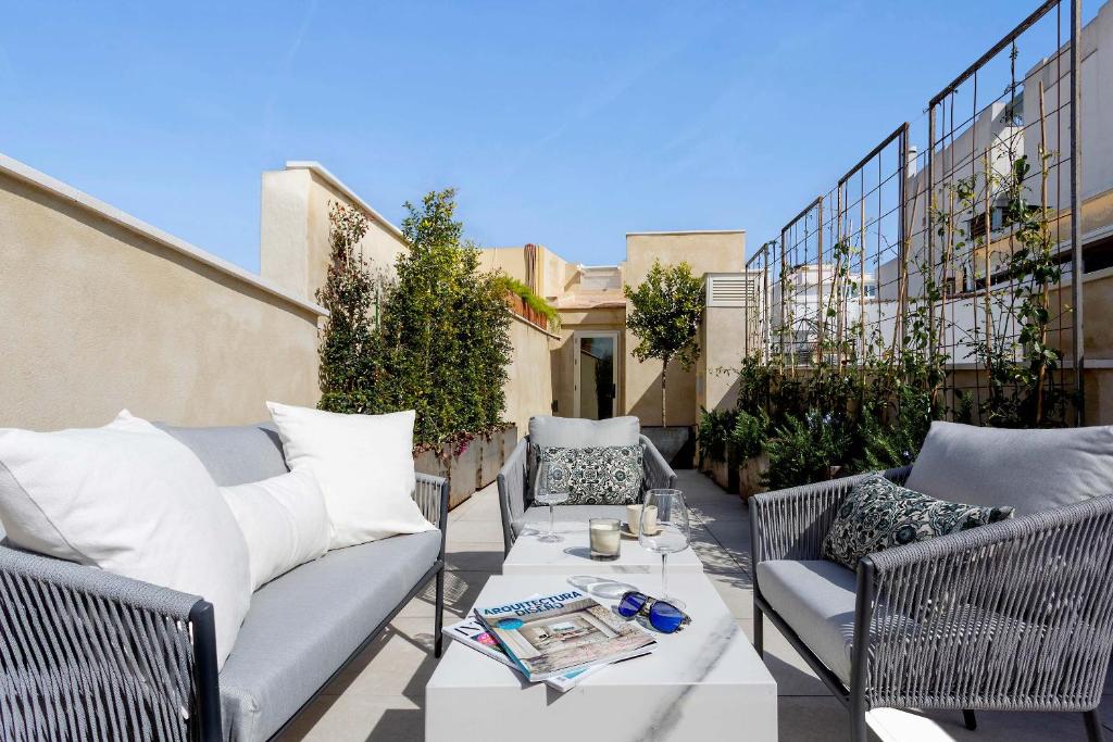 Genteel Home San Francisco Suites - 19