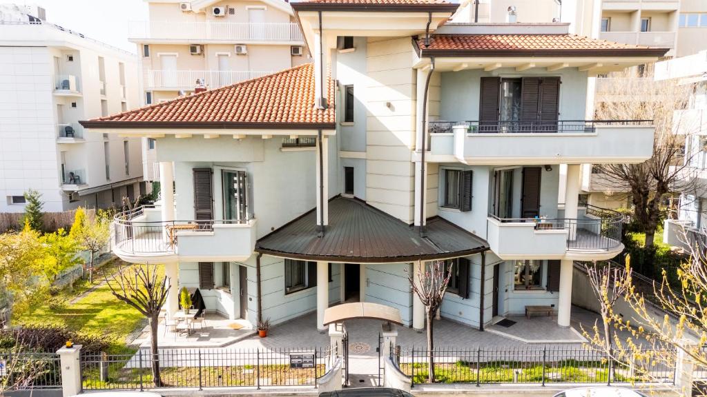 an aerial view of a house with balconies at Appartamenti Desi Riccione in Riccione