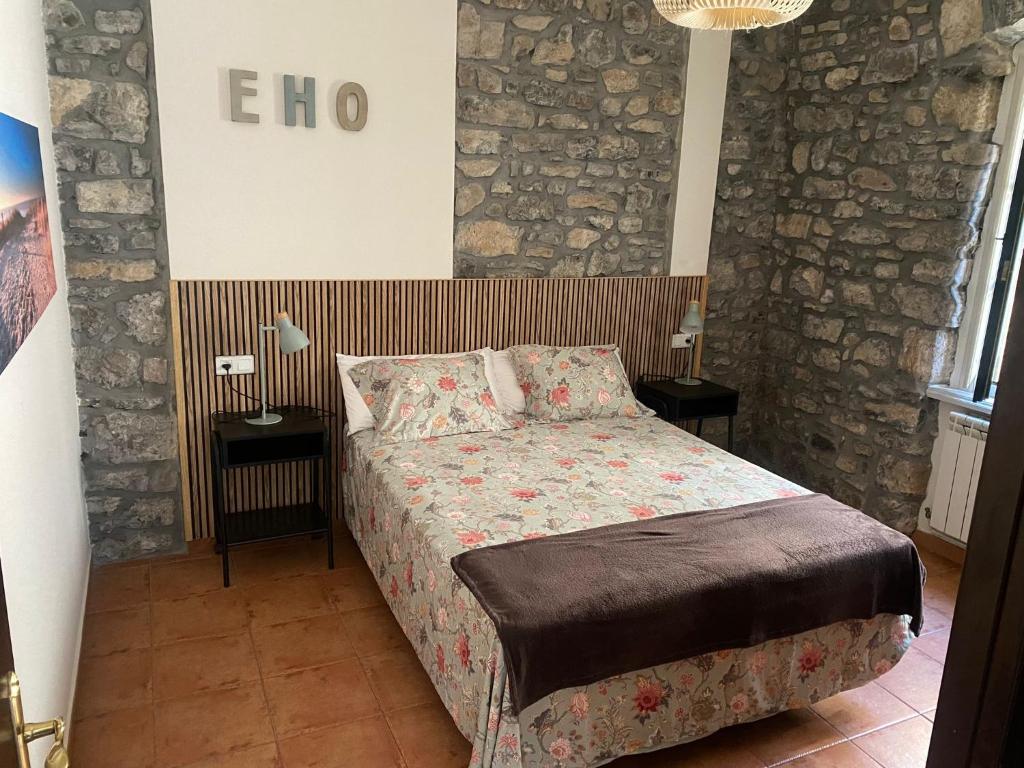 Apartamentos Hevia - One-Bedroom Apartment