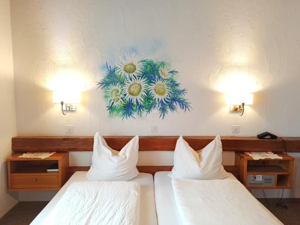 Postel nebo postele na pokoji v ubytování Hotel Acla Filli