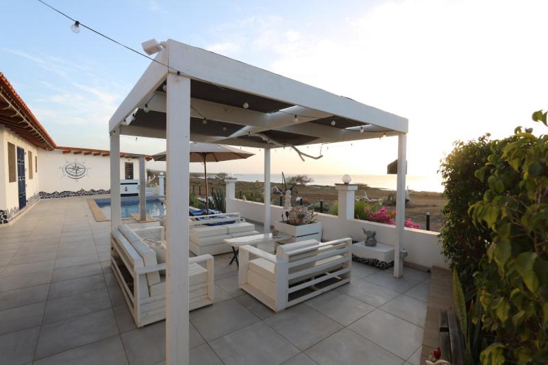 Posezení v ubytování L' Ancora - Room With Exclusive Pool And Terrace