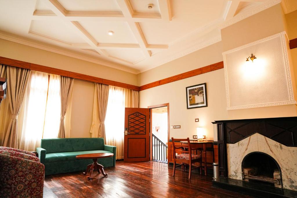 ORSINO RESORT MALL ROAD - Family Suite