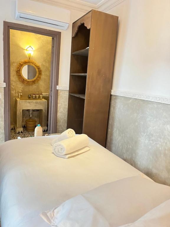 Postel nebo postele na pokoji v ubytování Riad Tarba & Spa