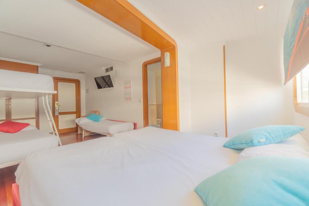 Hotel Náyade - Cabaña Familiar En Bote