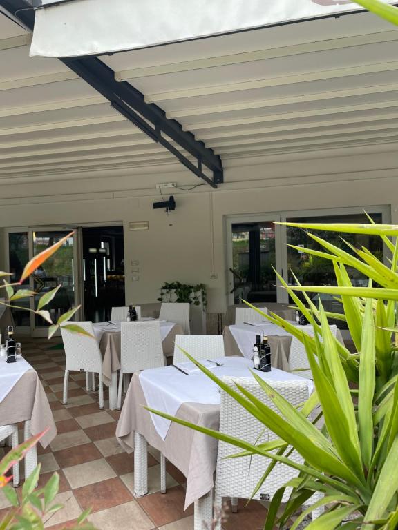 Restoran või mõni muu söögikoht majutusasutuses Albergo Cristina