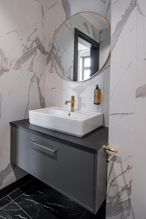 Carvala Boutique Apartments - 8