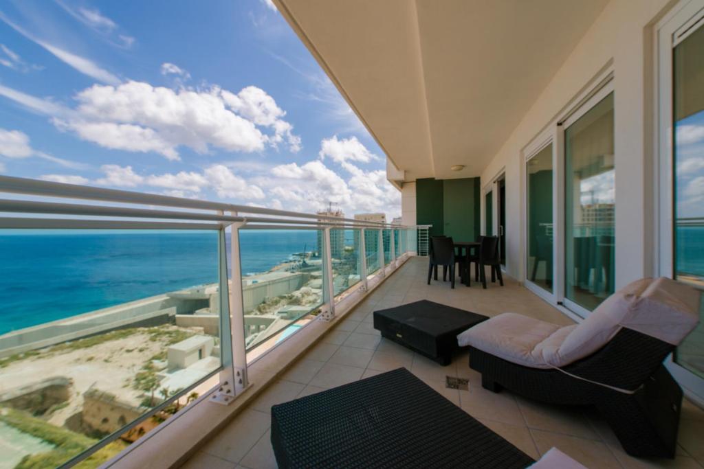 Seafront Apartment Sliema - Two Bedroom Seafront Apartment