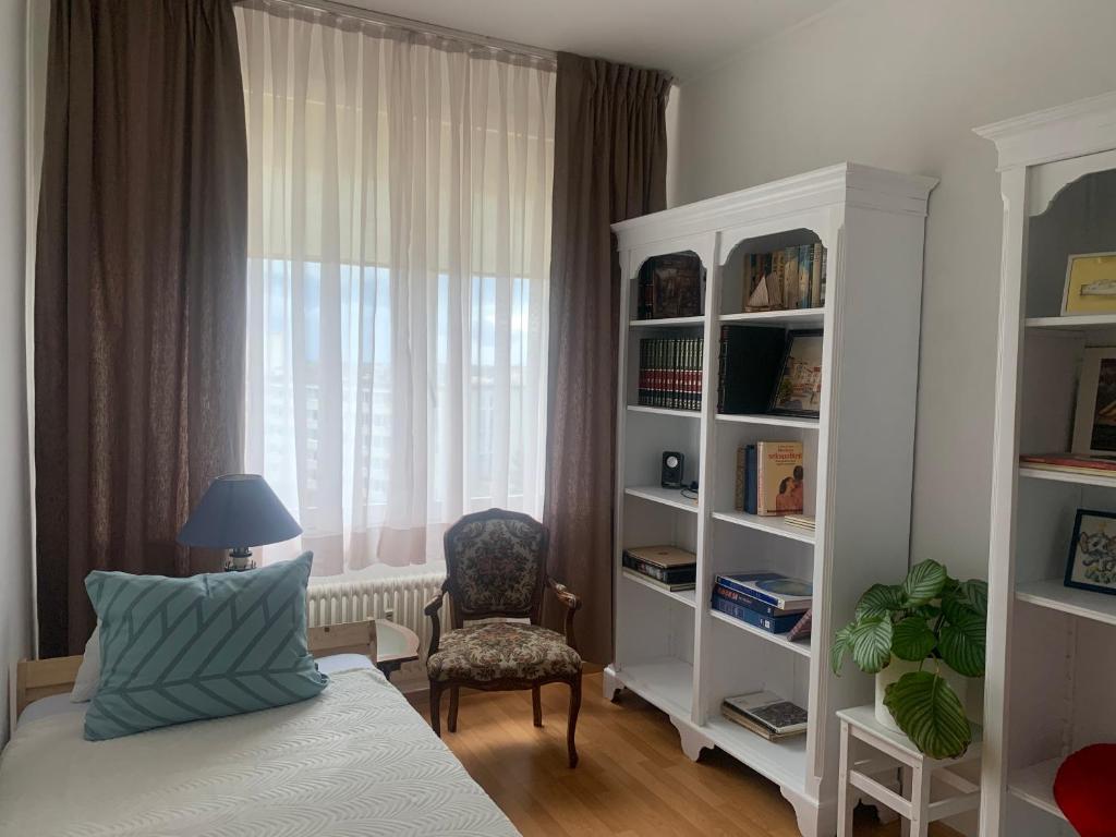 Fotografie z fotogalerie ubytování Apartment Linkerover- City Centre & Cathedral view v Antverpách