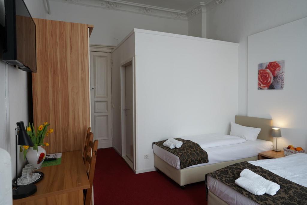 City Pension Berlin - Triple Room