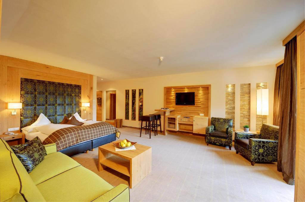 Hotel Chalet Das Alpenschlössel - Suíte Família Com Varanda