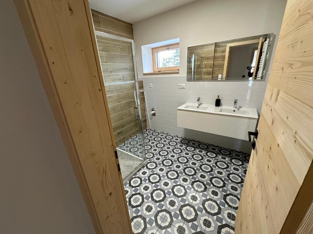 Koupelna v ubytování Helly - Kvilda - apartmány