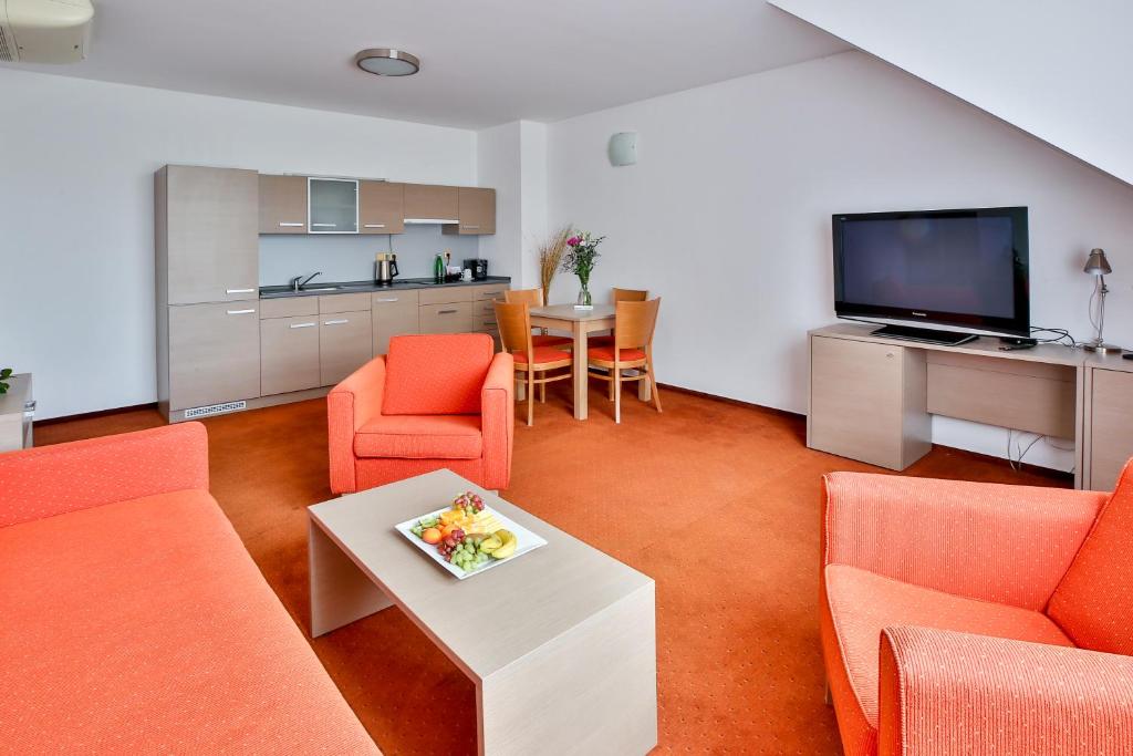 LH Parkhotel Hluboka Nad Vltavou Congress & Wellness - 4