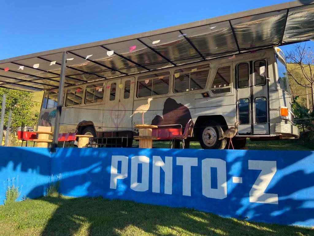 Fotografie z fotogalerie ubytování Chalé em Ônibus de 1975 - Ponto Z v destinaci São Bento do Sapucaí