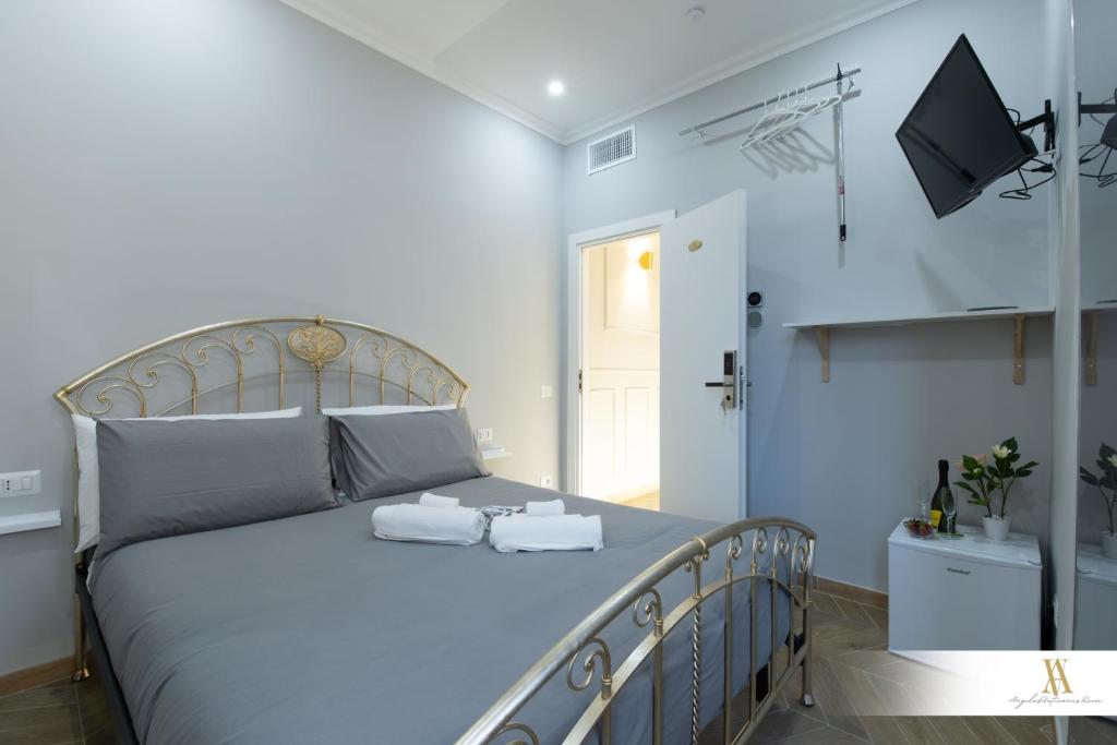 Angelus Vaticanus Room - Deluxe King Room