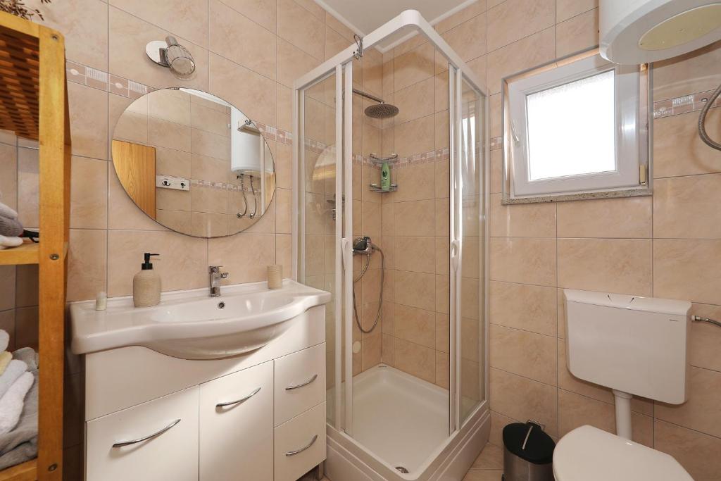 Koupelna v ubytování Apartman Sipina 4