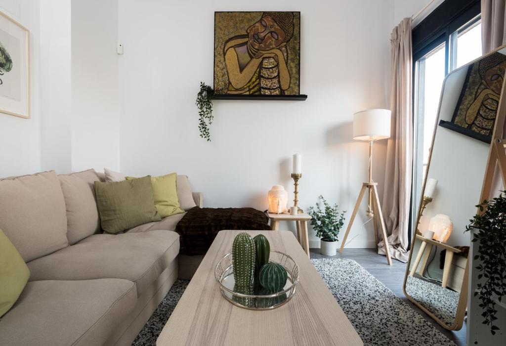 A seating area at Duplex Buddha Málaga Centro