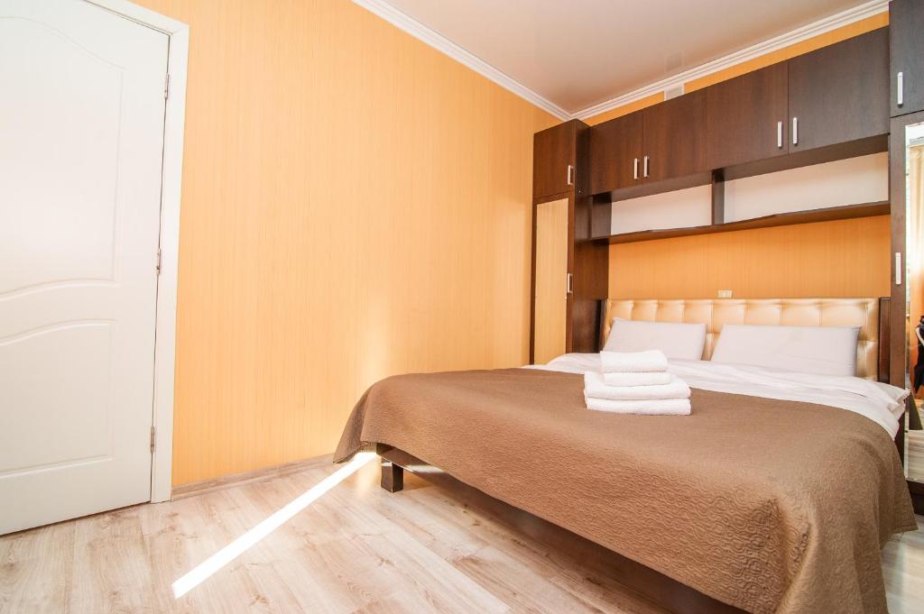 MiMi Rent & Lev Tolstoi Apartaments - Wohnung