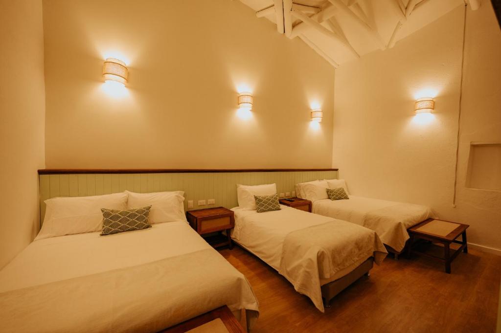 Hotel La Corada - Family Room