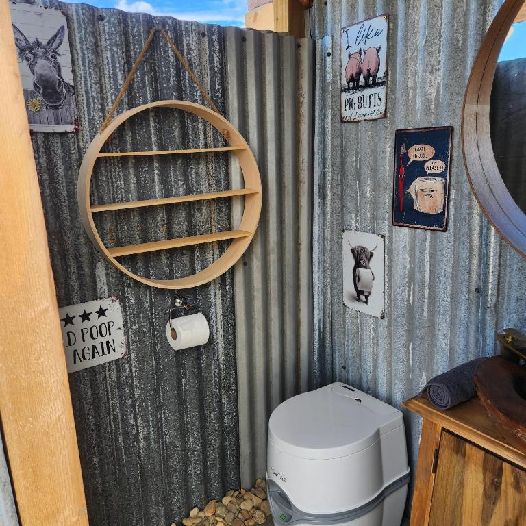 Koupelna v ubytování Two Little Piggies Glamping