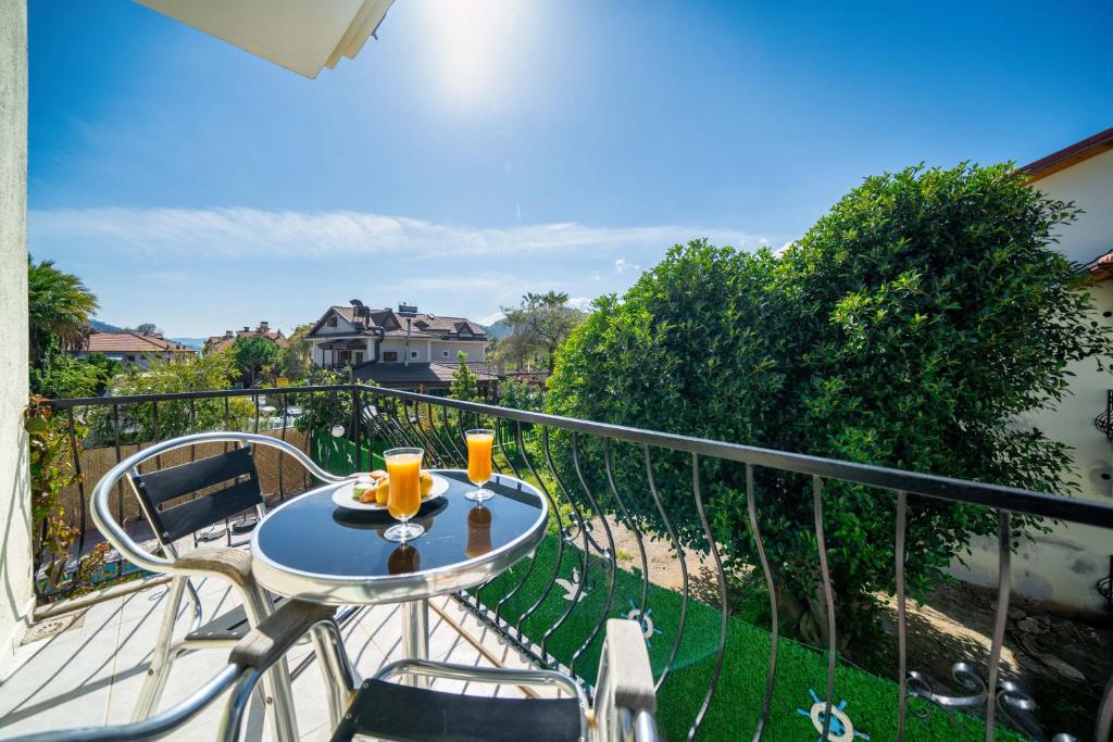 Balkón nebo terasa v ubytování Dedeminn Garden Hotel