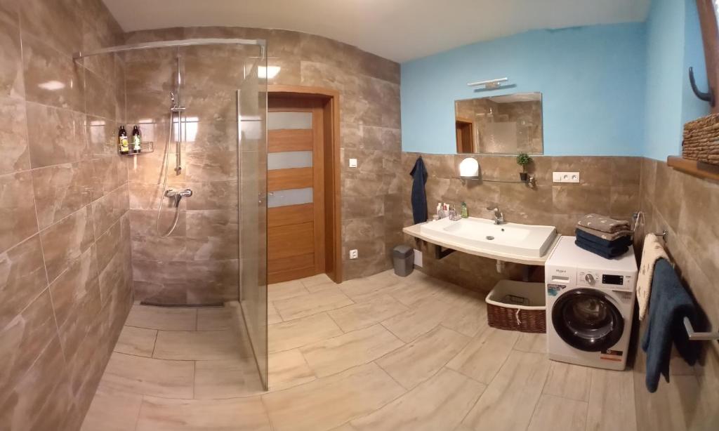 Kúpeľňa v ubytovaní Útulný Domček Privat Bedrich