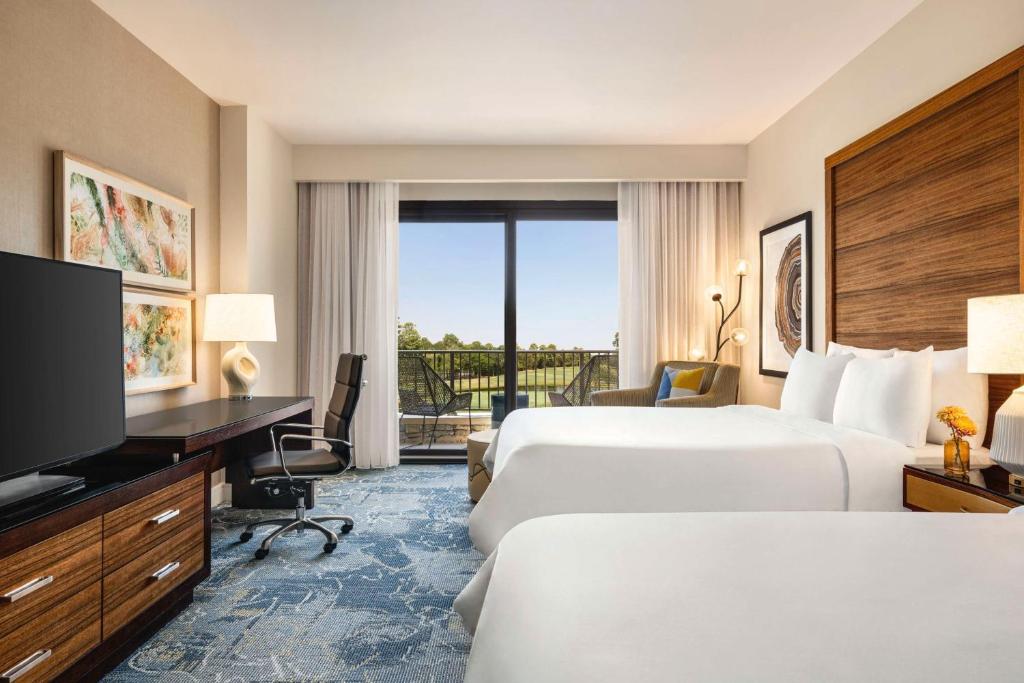 The Woodlands Resort, Curio Collection by Hilton - Queen Room Met Twee Queensize Bedden En Balkon