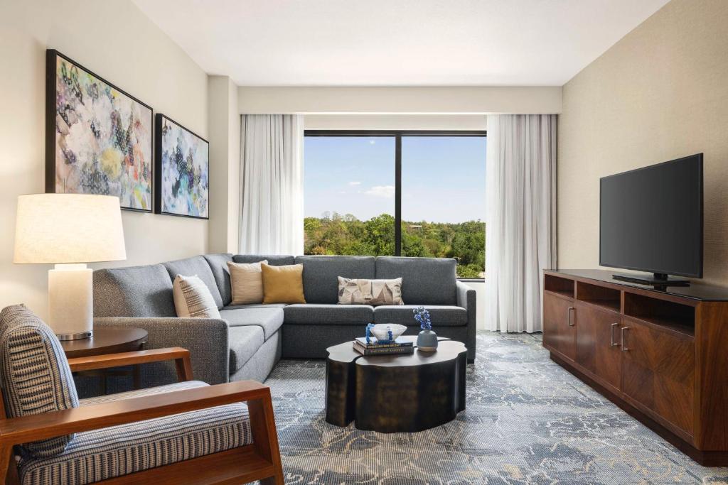The Woodlands Resort, Curio Collection by Hilton - King Suite Met één Slaapkamer Met Privétoegang