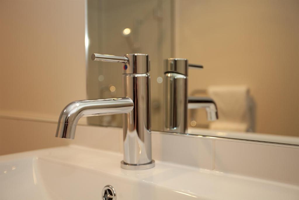 Atrium On Ulster - Resim 20