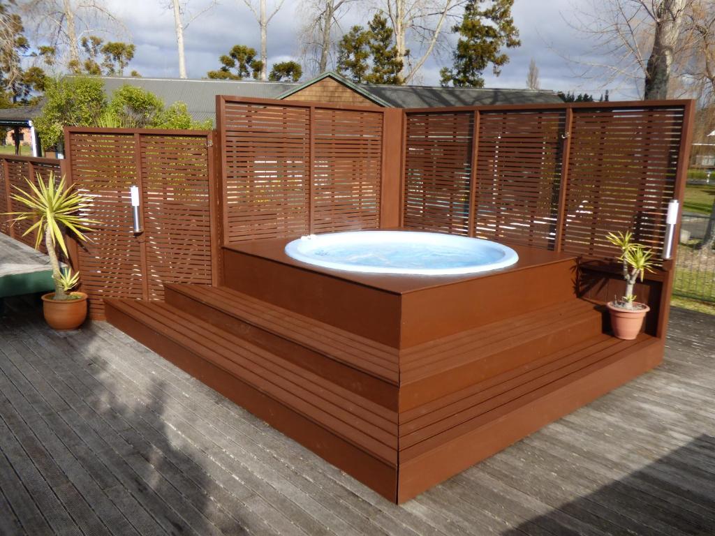 Cedarwood Lakeside Motel & Conference Venue - Resim 12