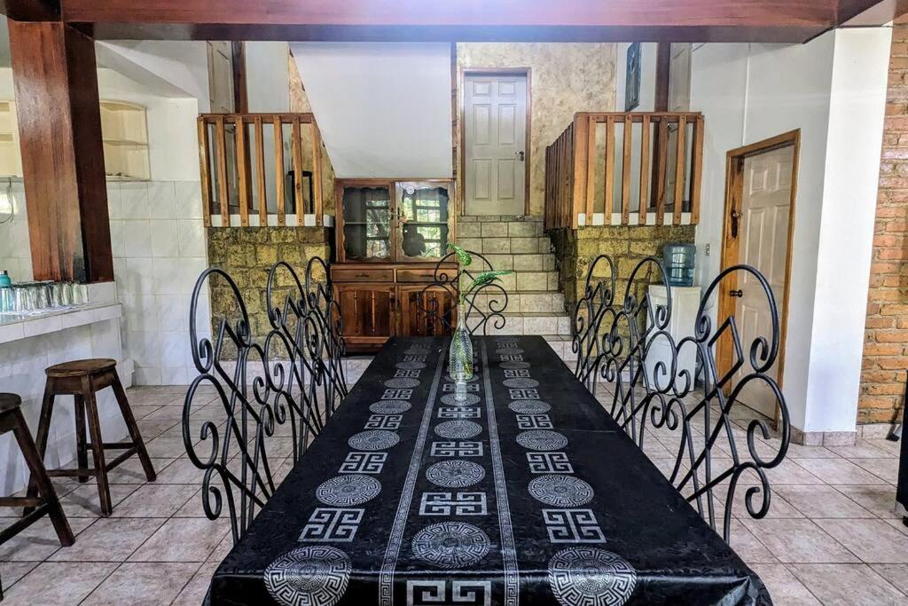 Posezení v ubytování Guamacayan House