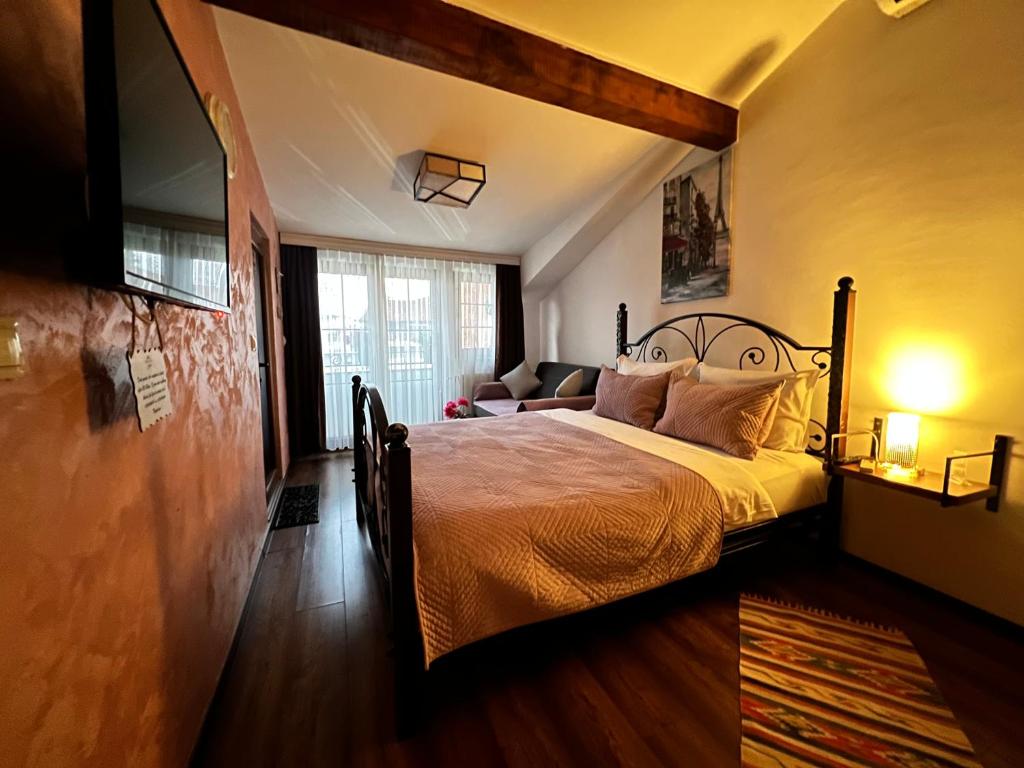 Postel nebo postele na pokoji v ubytování Hotel Fjorr