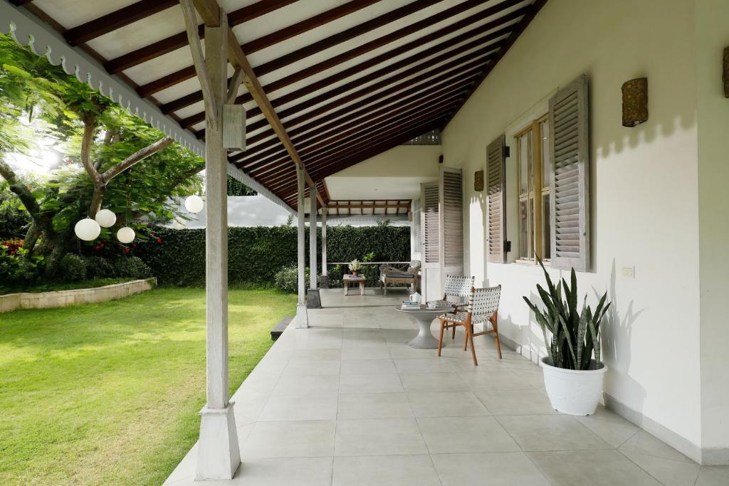 Kebun di luar Villa Hasian Jimbaran