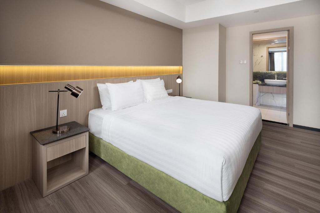 Park Avenue Clemenceau - Superior Two-Bedroom Apartment