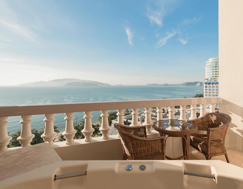 Junior Suite Ocean View + Inclusive One-Time Afternoon Tea per room