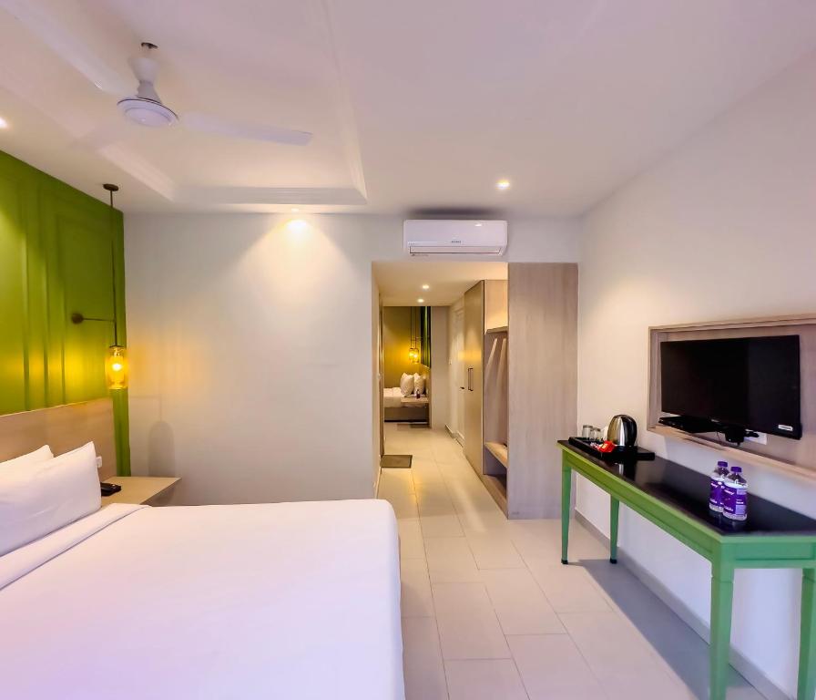 Postel nebo postele na pokoji v ubytování Hotel Wonder Hills,Har ki Pauri Road Haridwar