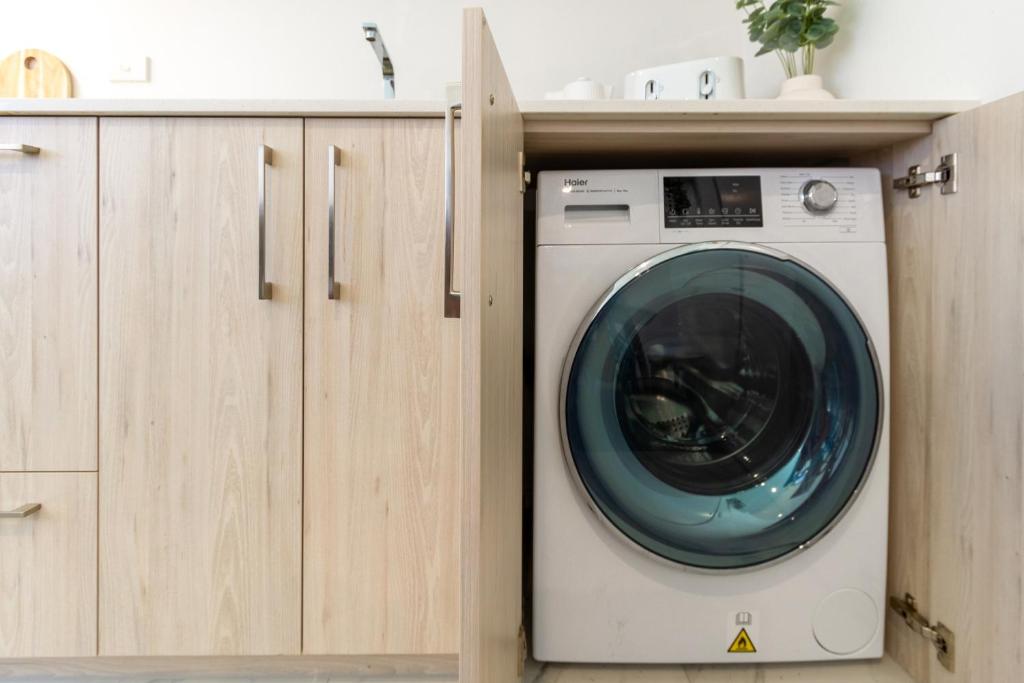 Central Chch Greek Island Vibe 2bed townhouse - Resim 9