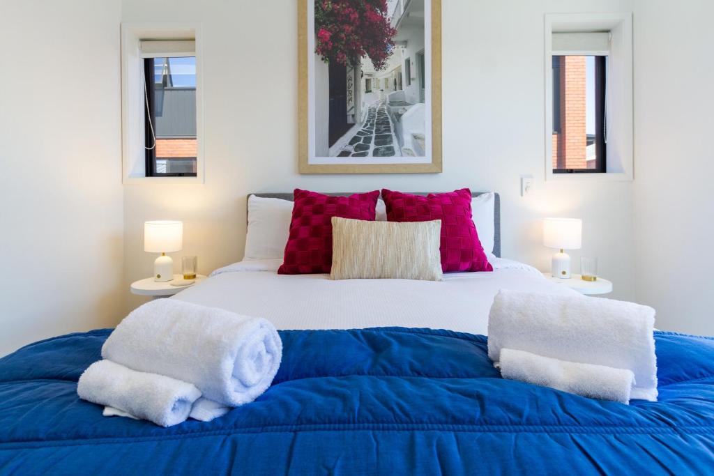 Central Chch Greek Island Vibe 2bed townhouse - Resim 41