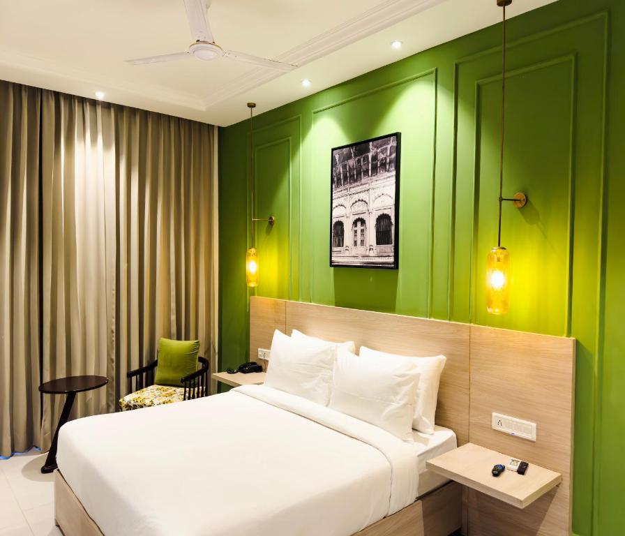 Kama o mga kama sa kuwarto sa Hotel Wonder Hills,Har ki Pauri Road Haridwar