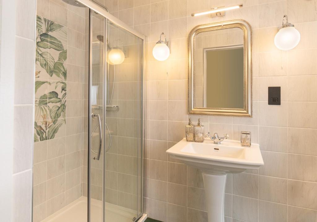 Apartments at Number 16 - The Jolly Coopers - Apartamento Superior