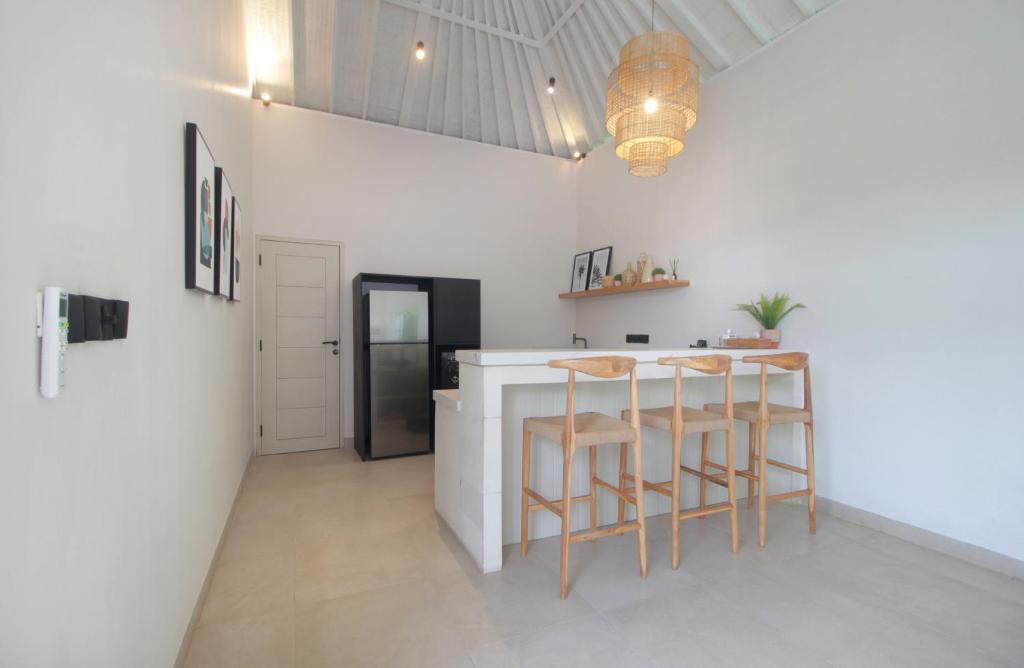 Echo Beach Villa and Apartment - 17