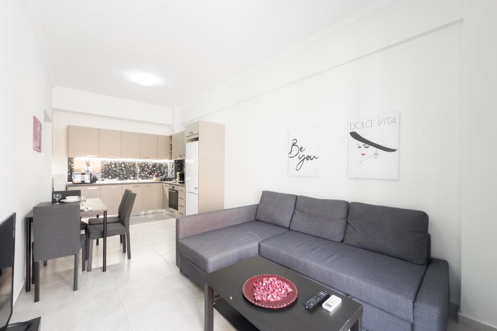 Kuchyň nebo kuchyňský kout v ubytování New Spacious & Stylist Apt