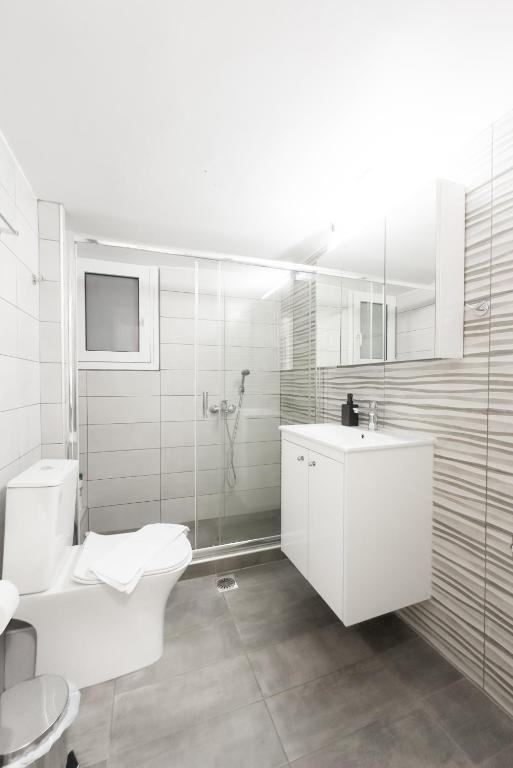 Koupelna v ubytování New Spacious & Stylist Apt