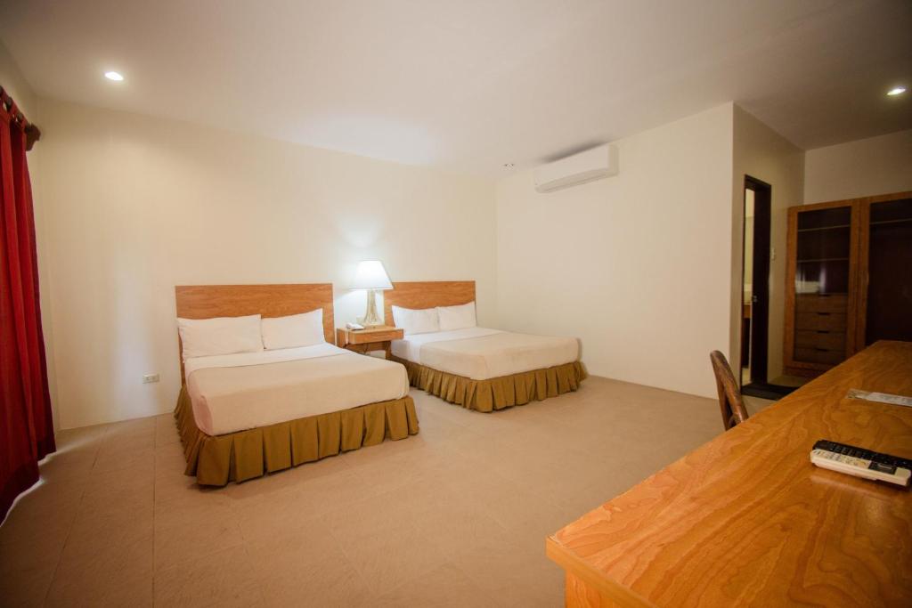 Almont Inland Resort - 