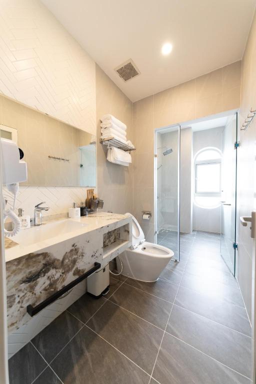 Koupelna v ubytování Jodi Dalat Hotel