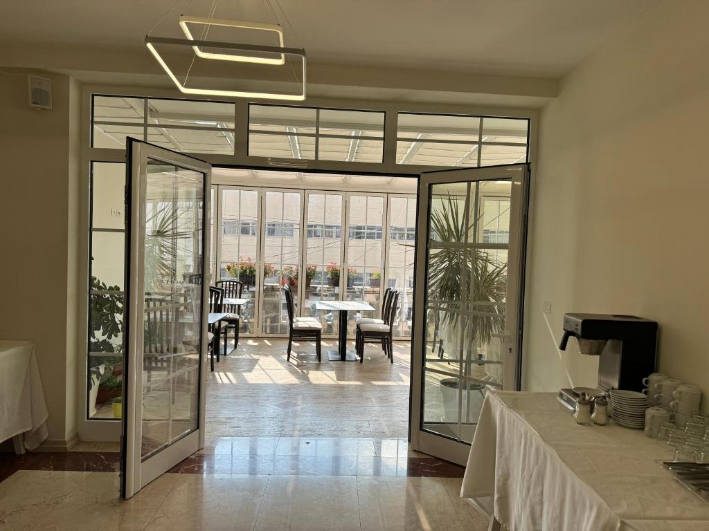 Zona d'estar a Mervin Hotel