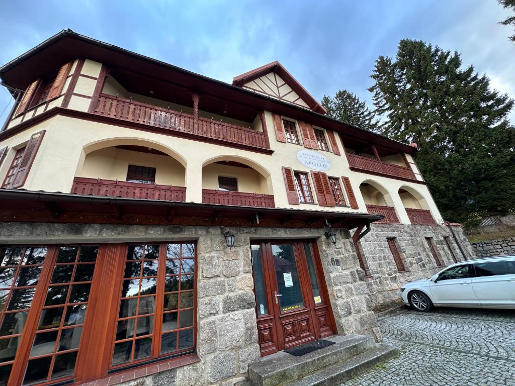 Budova, kde se bed and breakfast nachází