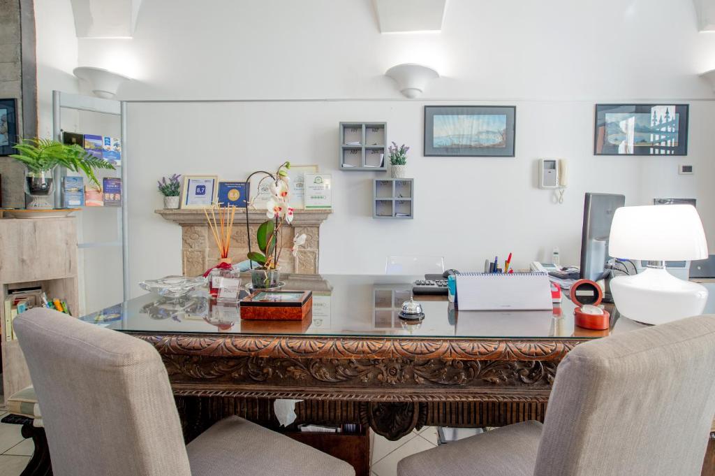 Hotel Rivoli Sorrento - 11