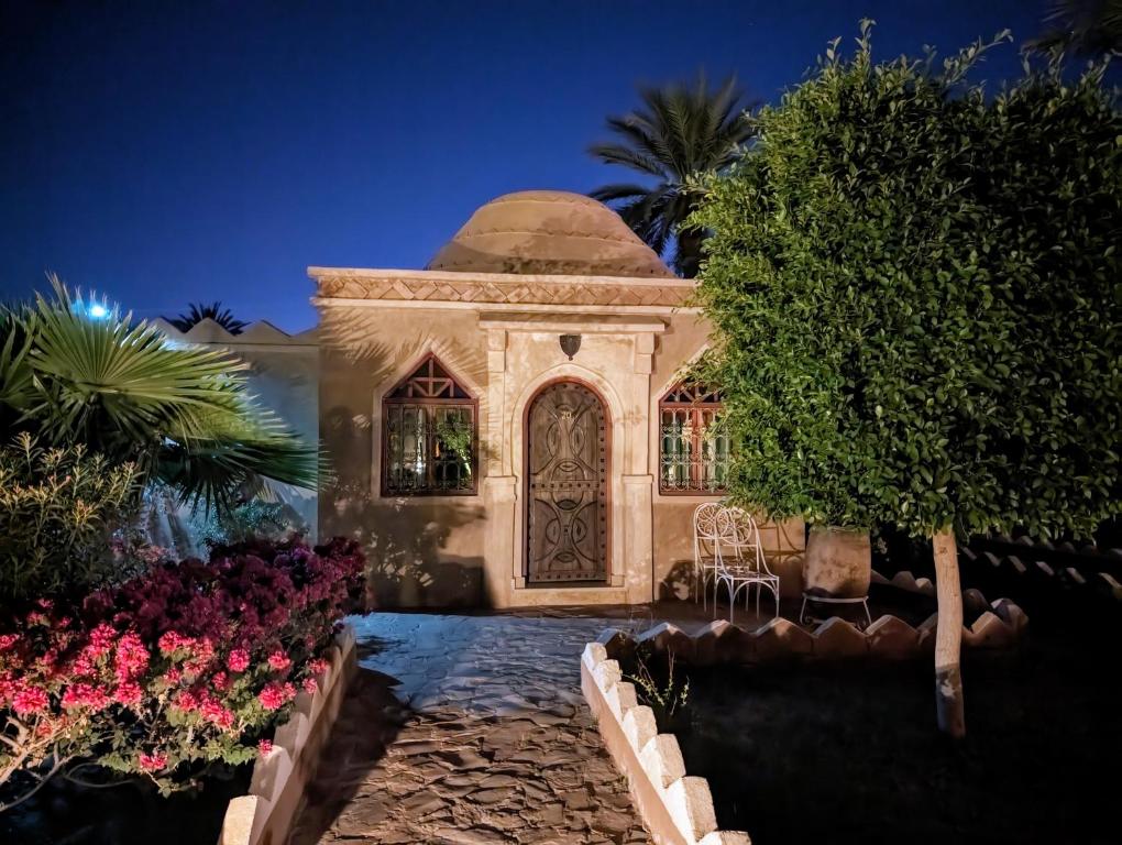 Zahrada ubytování riad sbai palace