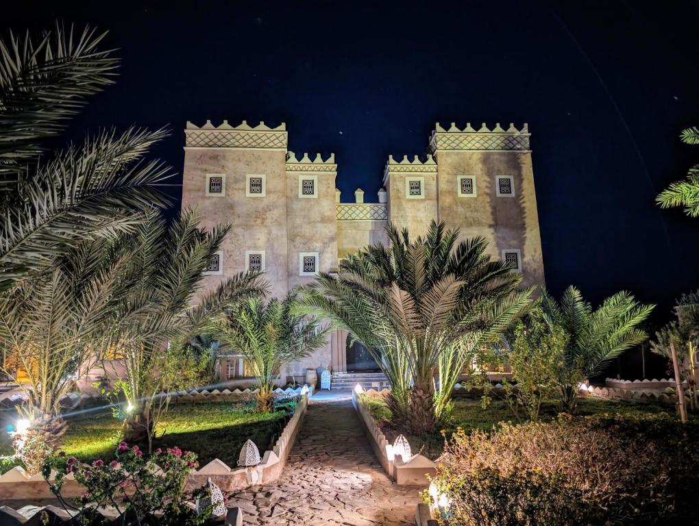 Zahrada ubytování riad sbai palace